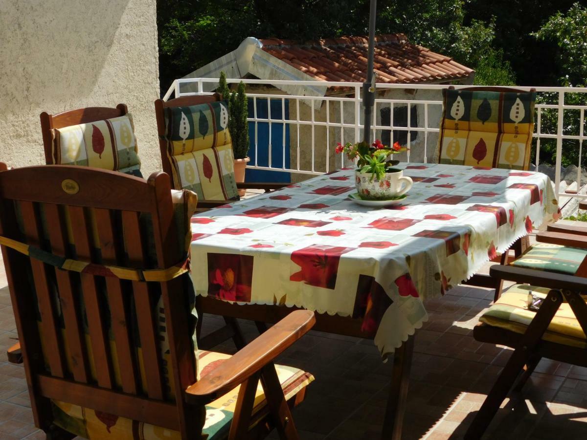 Apartment Varelija Bribir  Luaran gambar